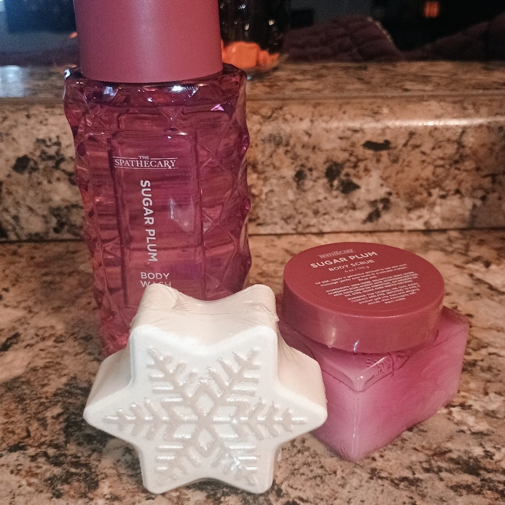 Pink Sugar Plum Body Wash and Soap Set New